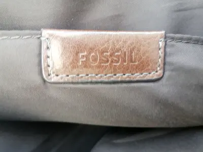 Fossil leather shoulder bag - pre-owned, good condition
