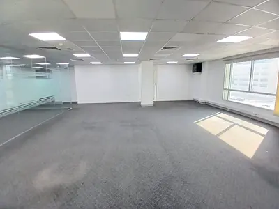 CHILLER FREE OFFICE FOR RENT - GOOD LOCATION