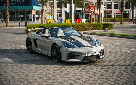 Porshe Boxster GT4