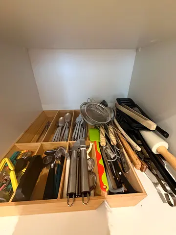 Mixed Kitchen Utensil and organizer
