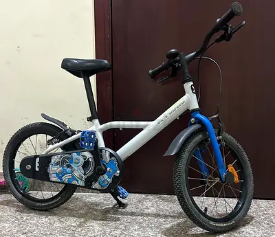 B'Twin Astronaut 500 16-inch kids' bike