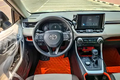 صورة مصغرة 10 لـ 2025 Toyota RAV 4