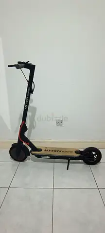 MYTOYS Electric Scooter with LED Underglow - multicolour Light, tubeless tyres, new battery