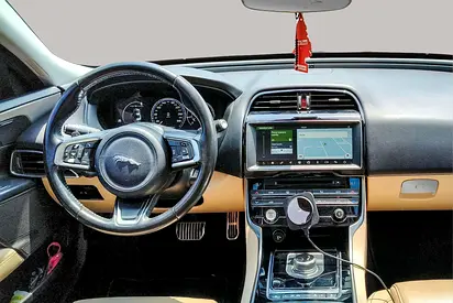 2019 Jaguar XE 照片 10