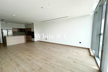 LARGE UNIT | EXCLUSIVE UNIT | VACANT NOW