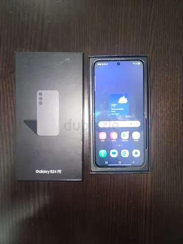 Samsung Galaxy S24FE Box with charger 1physical 1esim condition 10/9 All Geniune 100% waterpack