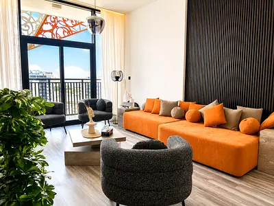 READY TO MOVE IN - UPGRADED - FULLY FURNISHED