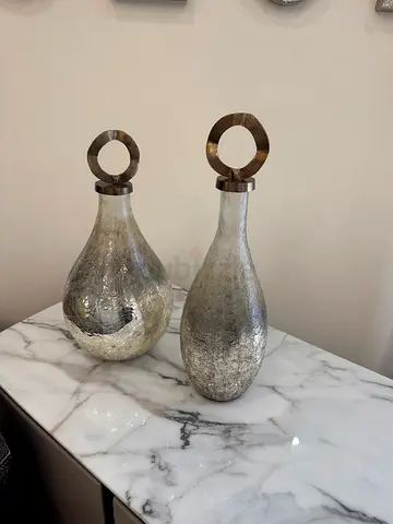 AL HUZAIFA Nacre Set Of 2 Decorative Bottles, With Lids decor, L-H49 cm, S-44 cm glass and aluminium