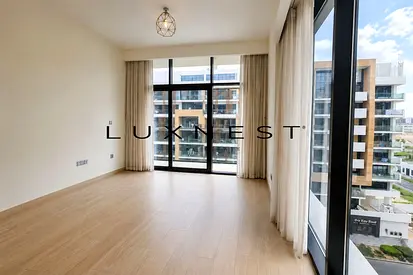 Corner Unit, Bright 1 Bed – Azizi Riviera