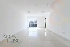 Prime Location l Skyline View l Family Living
