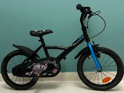 B'Twin Jack Pirabike 16-inch bicycle