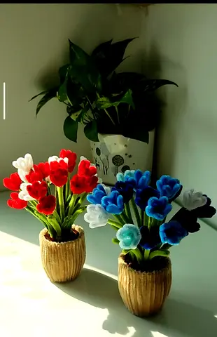 Handmade Decorative Flower Pots - chenille stems flower