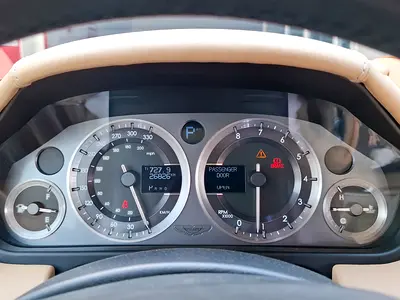 صورة 15 لـ 2012 Aston Martin VIRAGE