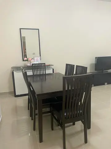 Dinning Table with 6 Chairs