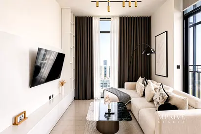 Luxury Furnished | Private Pool | High Floor