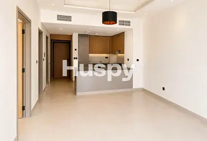 Vacant | Large Terrace | Garden and Pool Facing