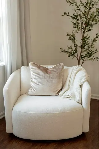 Round White Bouclé Accent Armchair - Cozy Single Seater