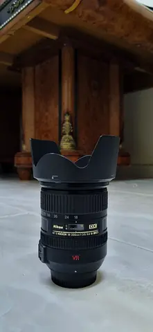 Nikon AF-S DX 18-140mm VR Lens (Good Condition)