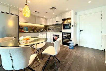 Vacant on Transfer | Upgraded | Corner Apartment