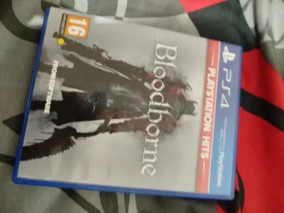 Bloodborne (PS4) - PlayStation Hits disc in good condition