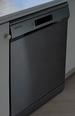 Samsung Built-in Stainless Steel Dishwasher — Good Working Condition
