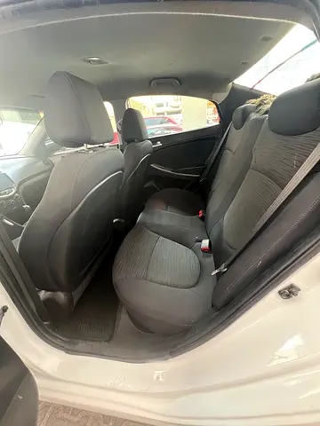 Hyundai Accent GLS 2016 GCC Specs - Well Maintained