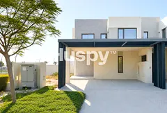 Large Corner Plot | Vacant | Single Row