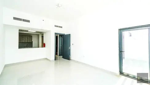 VACANT | BRIGHT UNIT | ENQUIRE NOW