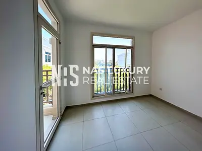 single Row | close to the park | Premium Location