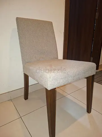 Dining table for sale