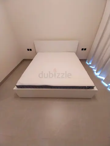 IKEA MALM bed with mattress 180x200cm