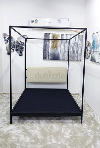 Four Poster Bed With Mattress