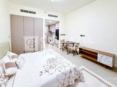 Furnished | Pool View | Flexible Cheques