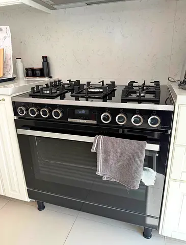 90x60 Cm Full Gas Cooking Range, Series-8, 5 Burners, Full Safety Feature,