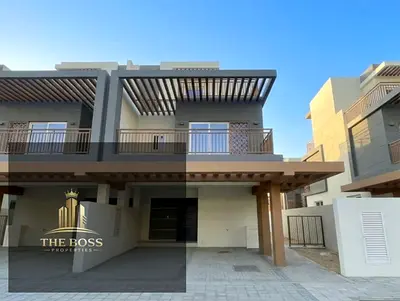 4BR TOWNHOUSE I VACANT | READY TO MOVE IN