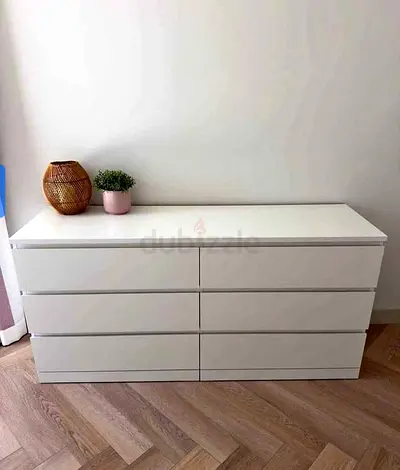 White 6-Drawer Low Dresser / Storage Chest - Good Condition