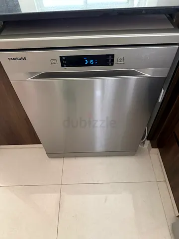Samsung Freestanding Dishwasher in Silver Finish