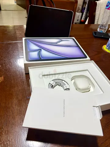 Apple iPad Air 11-inch (with box and accessories) - brand new condition