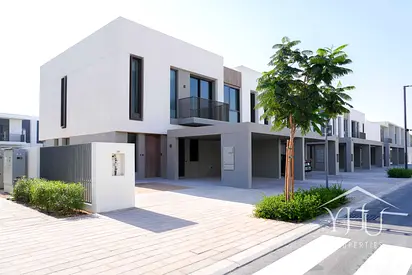 Close to Amenities | Massive Corner Plot | Vacant