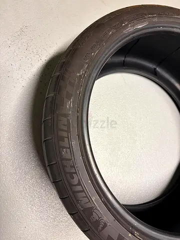 Michelin Pilot Super Sport ⭐️275/35 ZR19