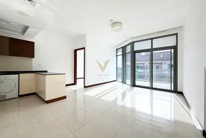 SPACIOUS 1BR | SEMI-CLOSED KITCHEN | FULLY FITTED