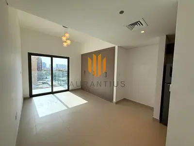 Nice Unit | Middle floor | Near Bus stop