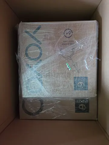 Brand new Yoyo3 with warranty - white frame and new born pack in Aqua