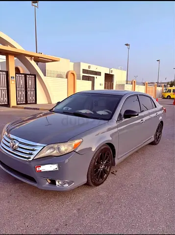 Toyota Avalon Limited 2011 GCC Specs with 8months mulkiya