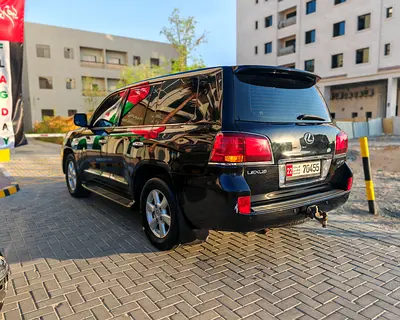 2010 Lexus LX-SERIES photo 2