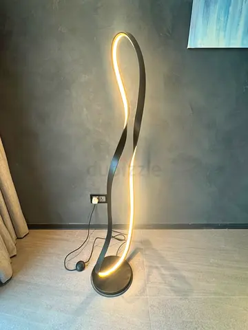 Contemporary art floor lamp