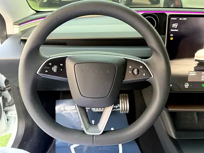 صورة مصغرة 13 لـ 2025 Tesla MODEL 3