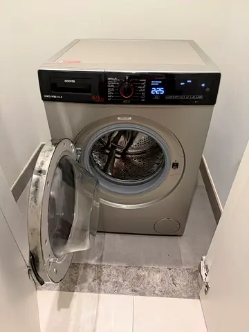 Front-load washer and dryer in good working condition - 8kg. Hoover . HWD-V8614-S