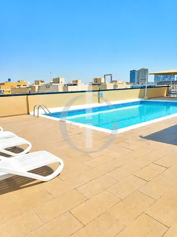 Spacious 3BHK Family Home in Mankhool