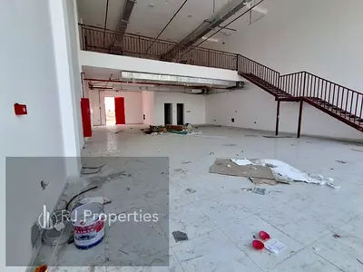 BRAND NEW LUXURY SHOWROOM WITH MAZZNIN FLOOR HIGH ELECTRIC POWER WITH WASHROOM READY TO MOVE JUST 260k